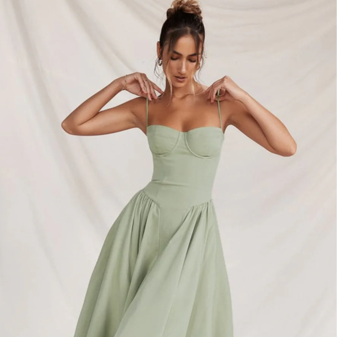 Geovari | Crisp Structured Dress