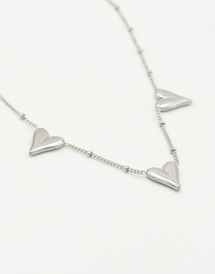 Geovari | Silver-Coloured Vintage Three-Heart Necklace