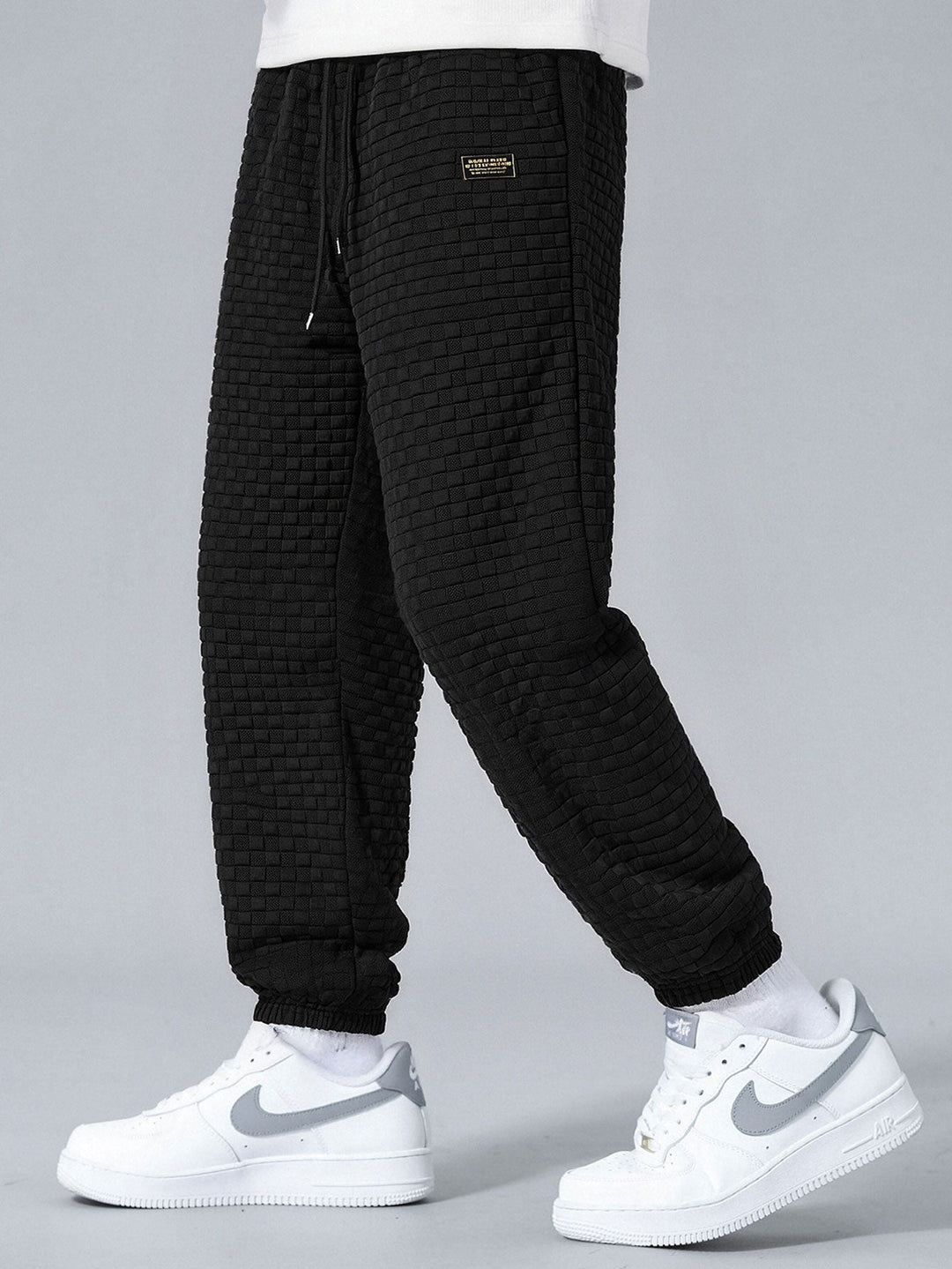 Geovari | Checkerboard Sleeveless Zip-Up Hoodie and Jacquard Jogger Trousers