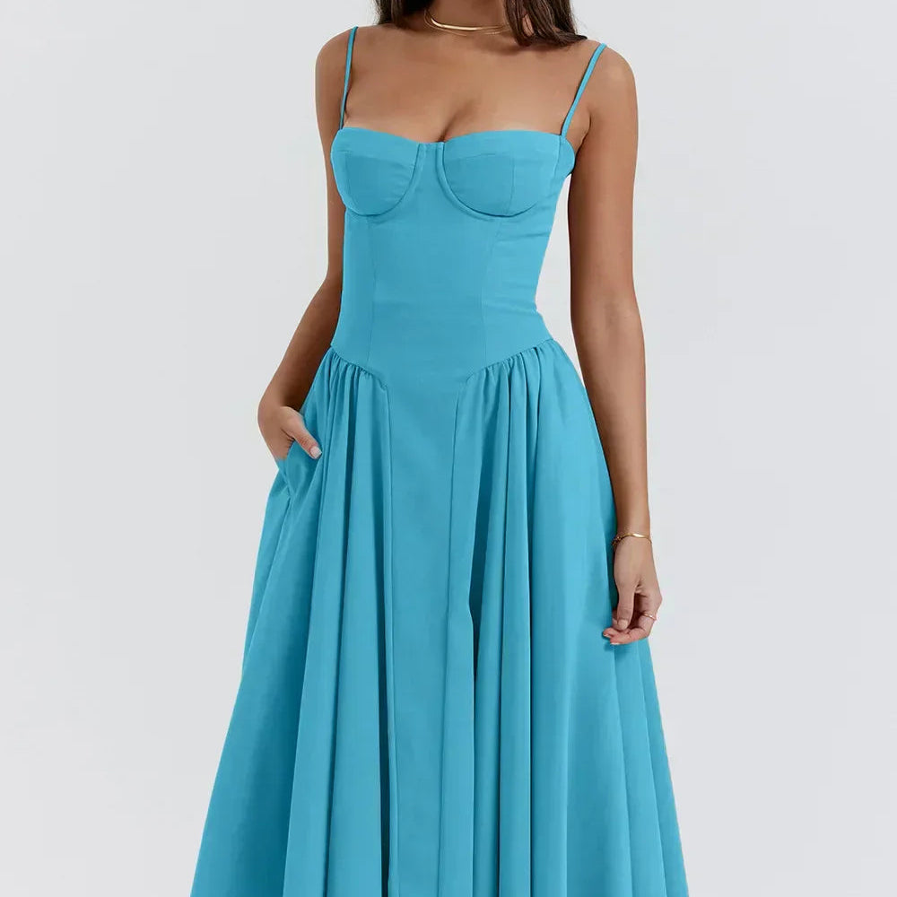 Geovari | Crisp Structured Dress