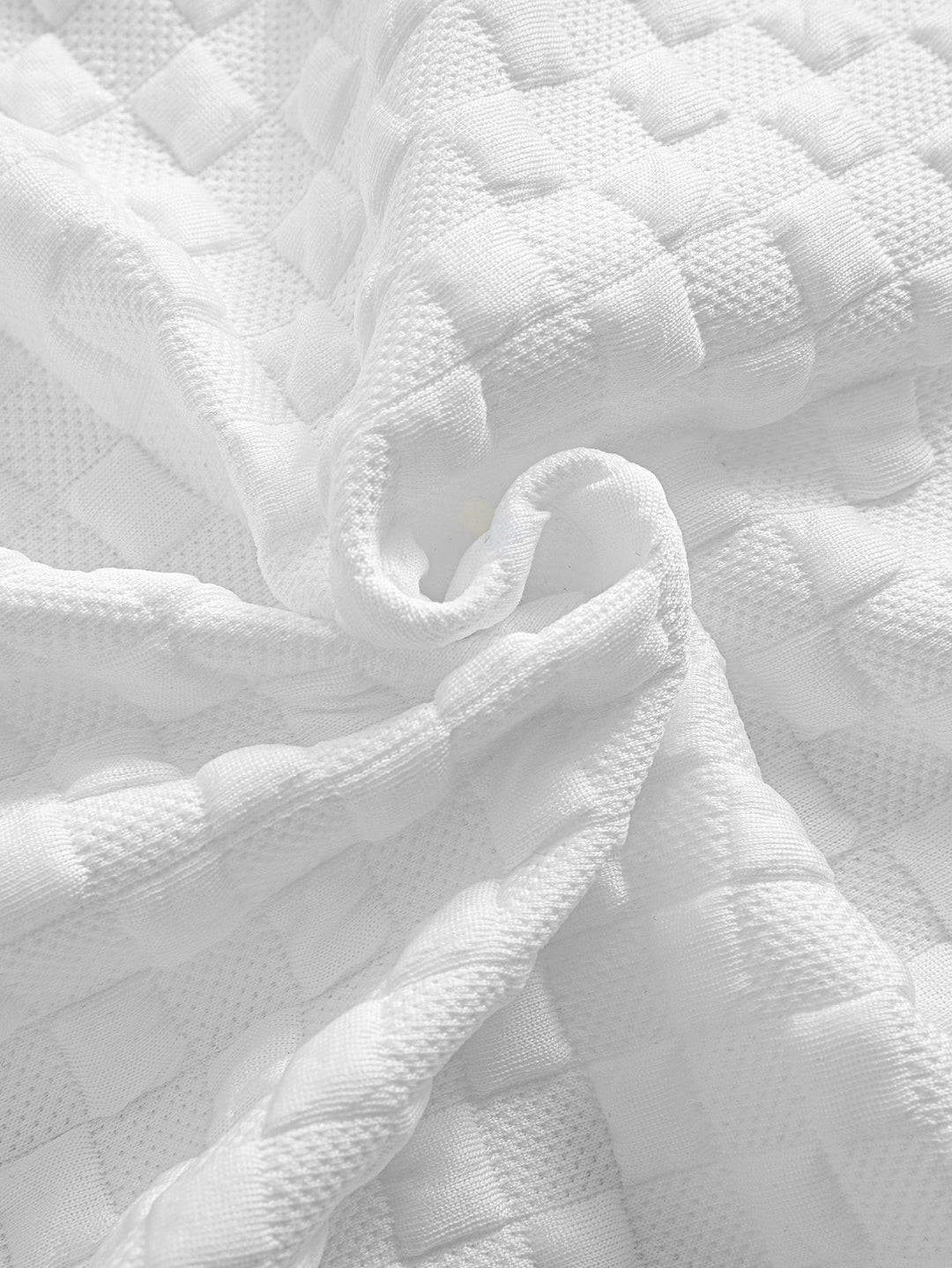 Geovari | Checkerboard Sleeveless Zip-Up Hoodie and Jacquard Jogger Trousers