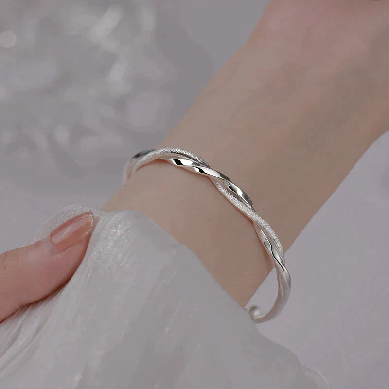 Geovari | Twisted 925 Sterling Silver Bracelet
