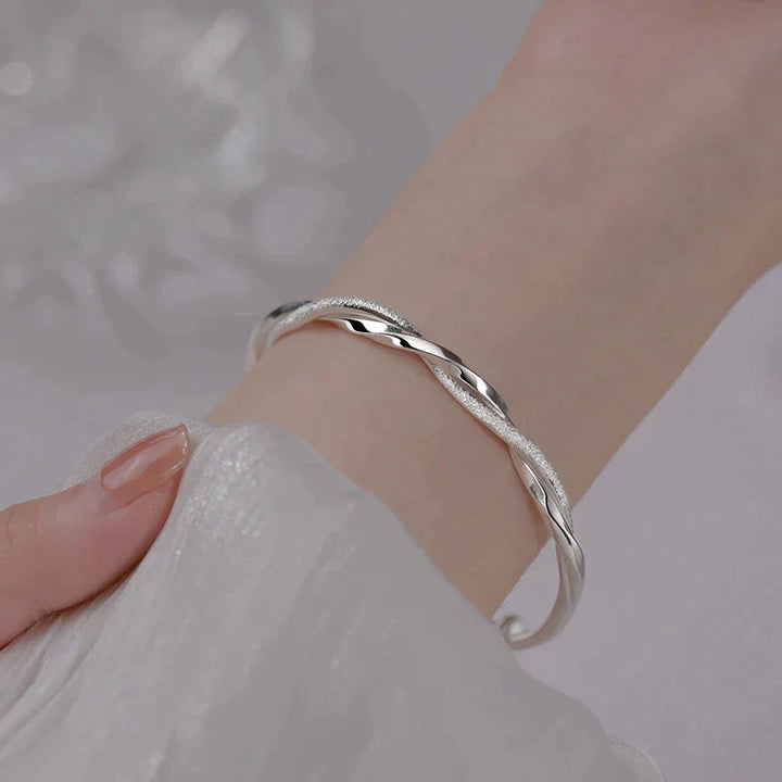 Geovari | Twisted 925 Sterling Silver Bracelet