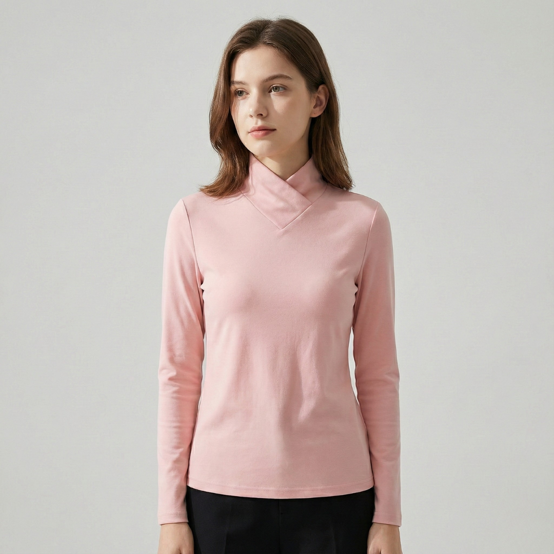 Geovari | Elegant Roll-Neck