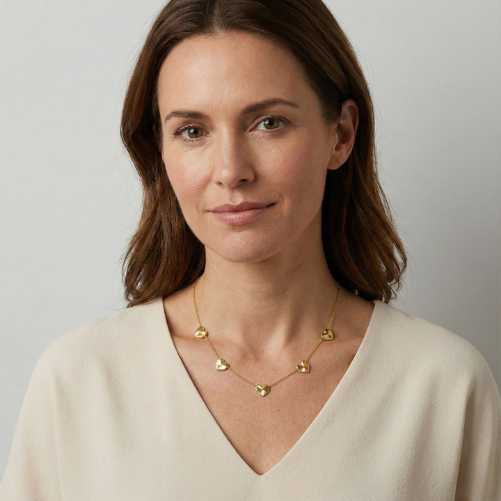 Geovari | Vintage Heart Pendant Necklace, Gold-Coloured